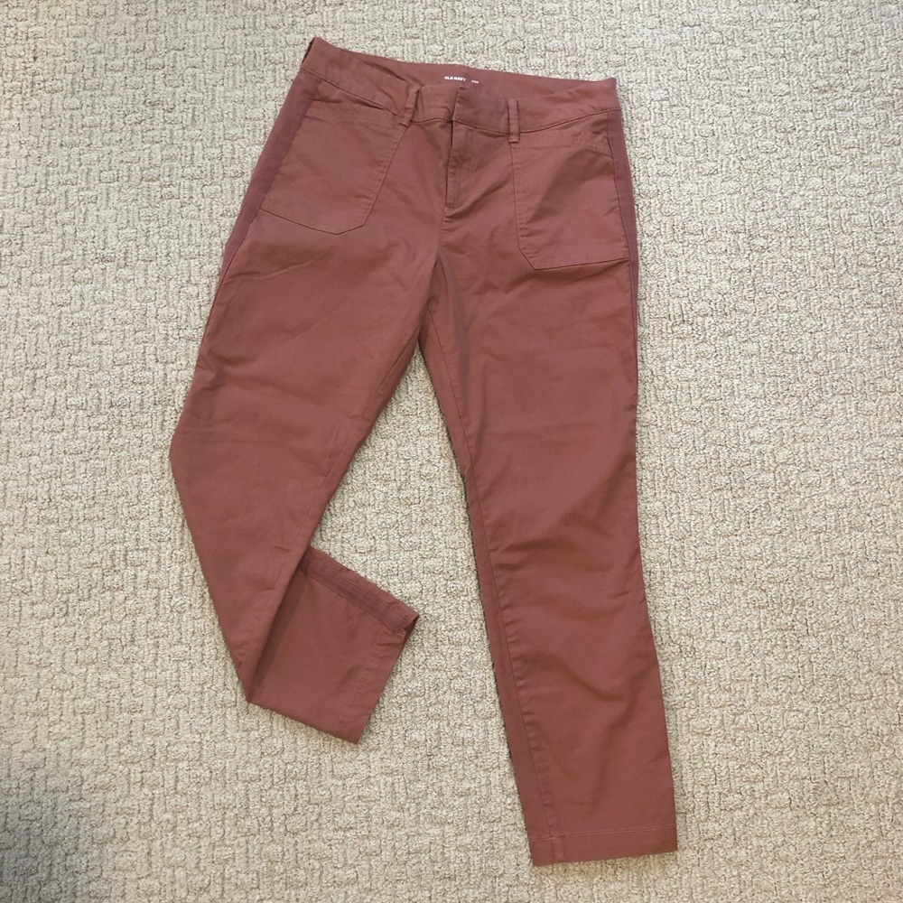 OLD NAVY Pixie pants,